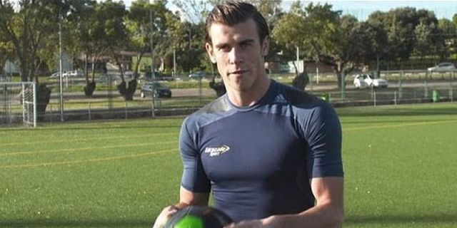 Bale Bagi Rahasia Free-Kick Sempurna Bale Bagi Rahasia Free-Kick Sempurna