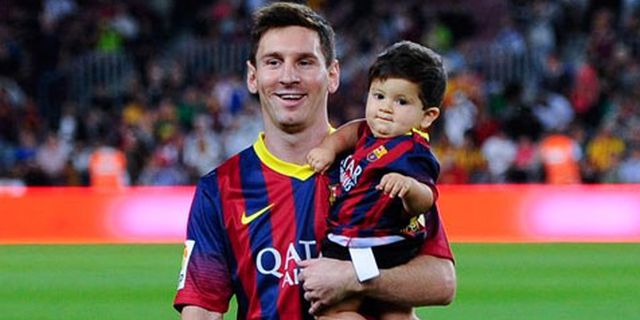 Foto Tidur Siang Imut Lionel Messi dan Thiago Foto Tidur Siang Imut Lionel Messi dan Thiago