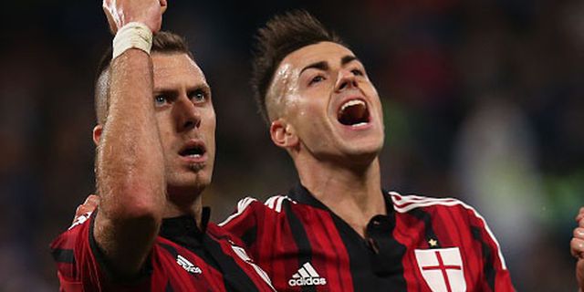 Review: Sengit, Rossoneri Curi Satu Poin di Ferraris Review: Sengit, Rossoneri Curi Satu Poin di Ferraris