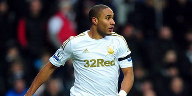 Pecundangi Arsenal, Kapten Swansea Girang