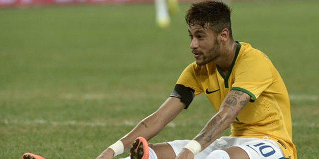 Gaya Pakaian Neymar Dicerca Media Brasil