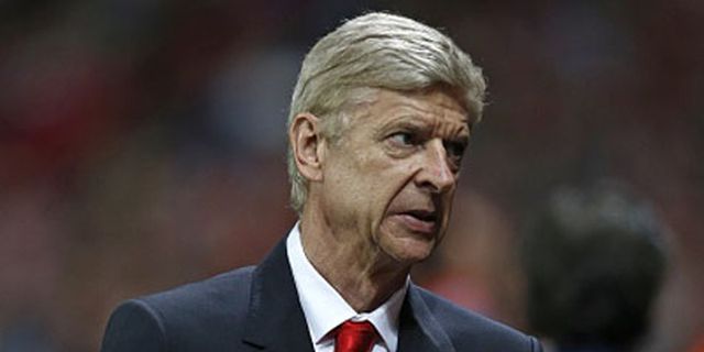 Asisten Wenger Mulai Berontak
