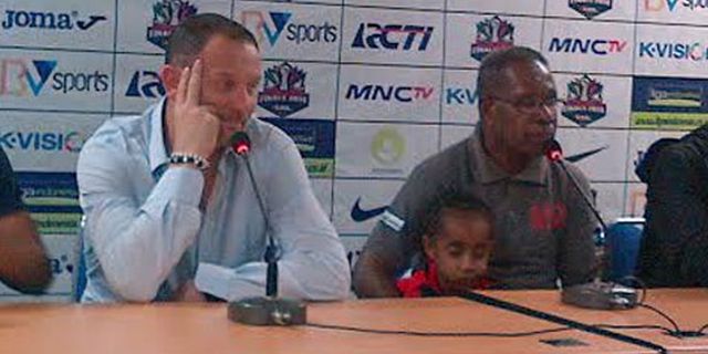 Dejan Beri Sinyal Latih Persebaya