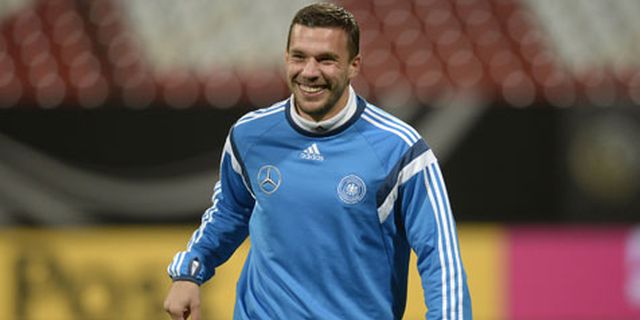 Loew Pastikan Podolski Tampil Sebagai Starter Loew Pastikan Podolski Tampil Sebagai Starter