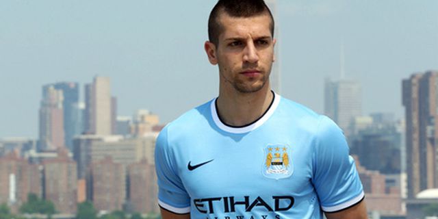 City Siap Lepas Nastasic ke Arsenal Dengan Harga Miring