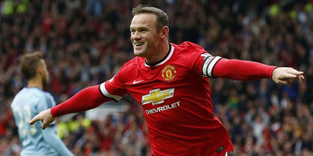 Hoddle: Level Rooney Masih Jauh dari Ronaldo & Messi