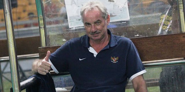 Alfred Riedl Berutang Nyawa Kepada Vietnam