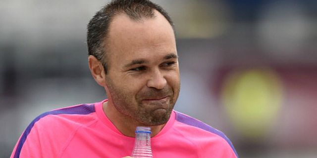 Belum Dinyatakan Pulih, Iniesta Berlatih