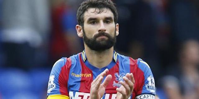 Cetak Golazo ke Gawang Liverpool, Jedinak Takjub Sendiri