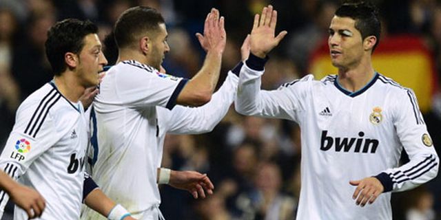 Assist Untuk Ronaldo, Benzema Dekati Ozil