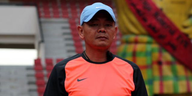 Liestiadi Resmi Tangani Gresik United Liestiadi Resmi Tangani Gresik United