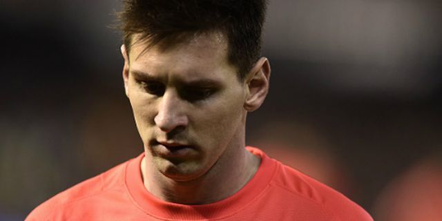 Messi Dilempar Botol, Valencia Minta Maaf Messi Dilempar Botol, Valencia Minta Maaf