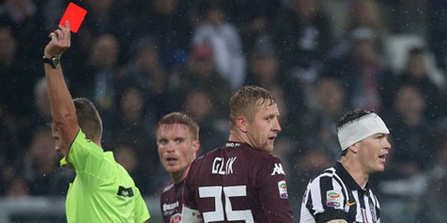Delapan Kartu Merah, Derby Turin Selalu Panas Delapan Kartu Merah, Derby Turin Selalu Panas