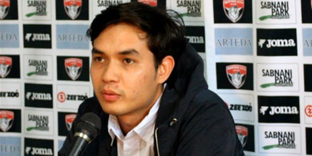 Bola Premier League dan League 1 Manager Meeting Bola Premier League dan League 1 Manager Meeting