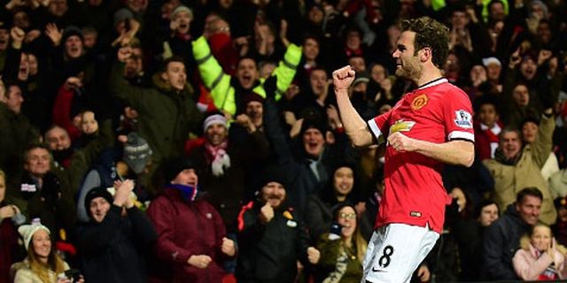 Mata: Stoke Bikin United Menderita Hingga Menit Akhir Mata: Stoke Bikin United Menderita Hingga Menit Akhir