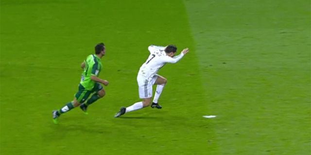 Kontroversi Diving Ronaldo, Castro Tuntut Hukuman Berat