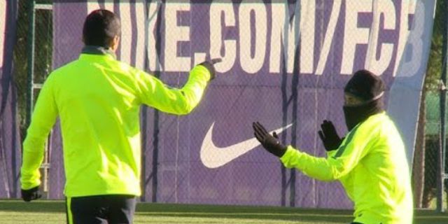 'Ninja' Neymar Serang Luis Suarez di Latihan Barca