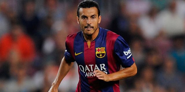 'Dikorbankan' Jadi Wingback Barca, Pedro Tak Keberatan