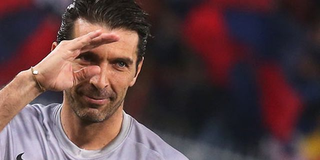 Buffon Ogah Disebut Legenda Buffon Ogah Disebut Legenda