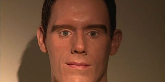 Apakah Patung Lilin Ini Mirip Ben Foster? Apakah Patung Lilin Ini Mirip Ben Foster?