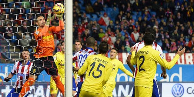 Asenjo, Villarreal Pertama 'Penakluk' Calderon