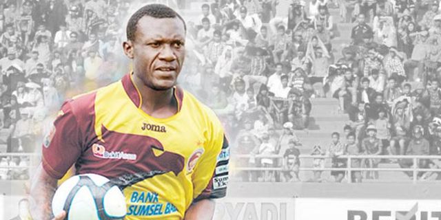 Herman Dzumafo Isi Posisi Coulibaly di Semen Padang Herman Dzumafo Isi Posisi Coulibaly di Semen Padang