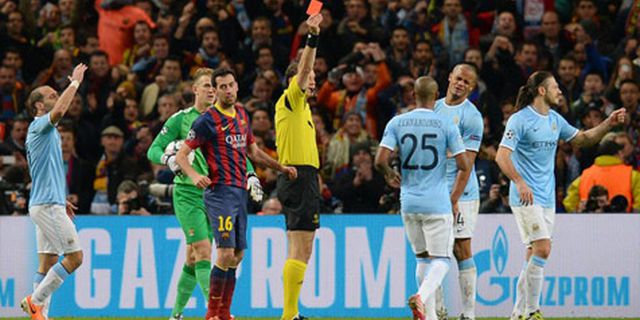 Hadapi Barca, Pellegrini Kapok City Dapat Kartu Merah