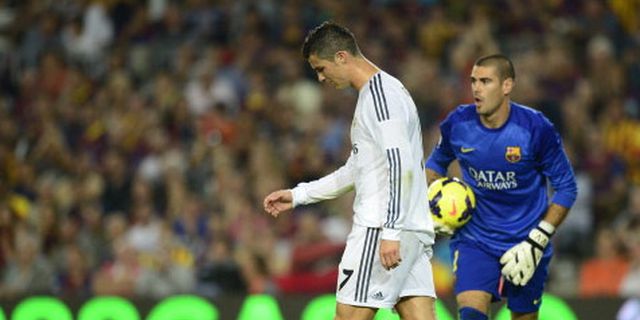 Valdes Dikaitkan Liverpool, Van Gaal Berang Valdes Dikaitkan Liverpool, Van Gaal Berang