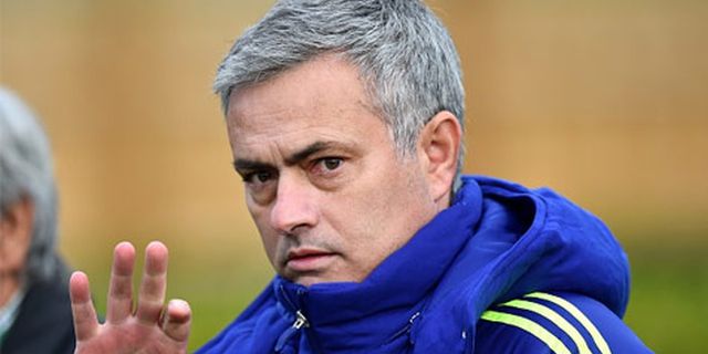 Mourinho: Chelsea Butuh Wasit Berpengalaman