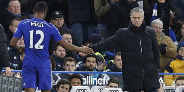 Mourinho Puji Duet Matic dan Mikel