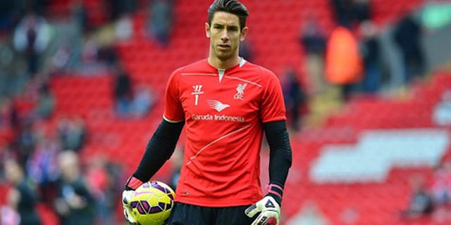 Jones Tak Mau Tinggalkan Anfield