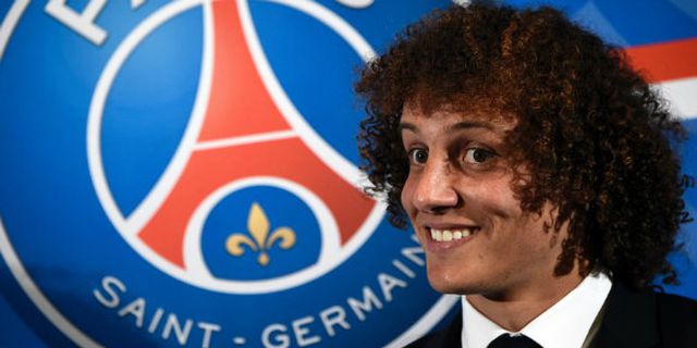 Wujudkan Mimpi Bocah Penggemarnya, David Luiz Menangis