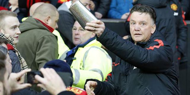 Van Gaal Akui Tak Bisa Siapkan United Dengan Baik