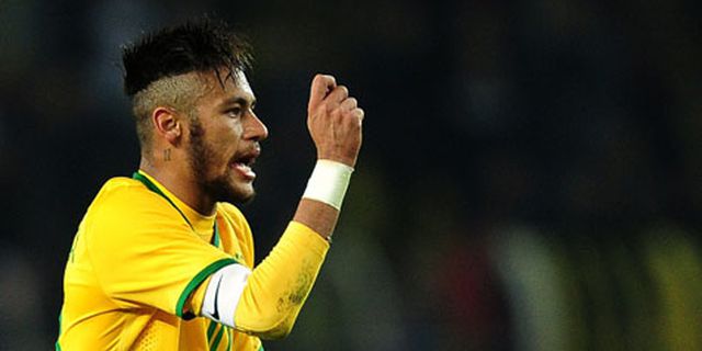 Neymar: Saya Tak Tahu Mengapa Dunga Beri Ban Kapten