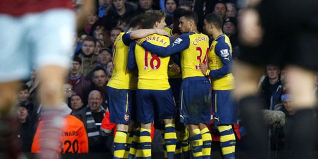 Arsenal Masih Jauh Dari Empat Besar