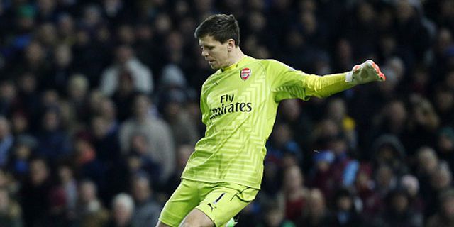 Szczesny Tegaskan Trofi EPL Masih di Radar Arsenal