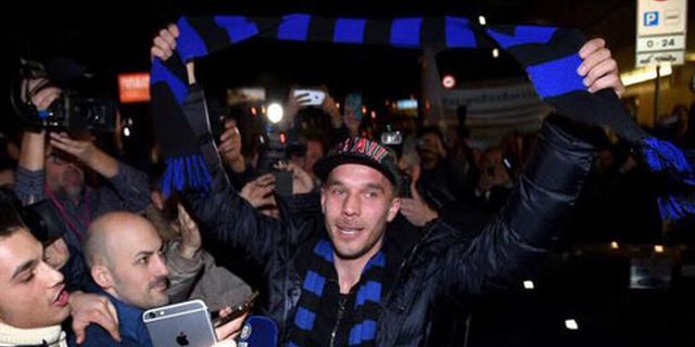 Podolski Sudah di Milan