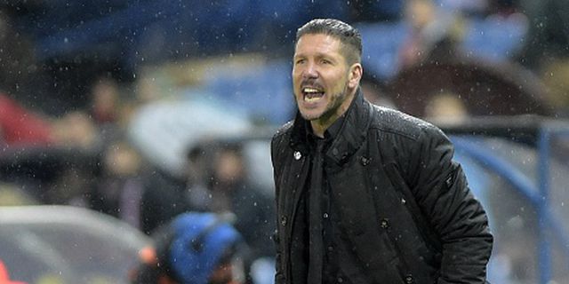 Simeone Tolak Komentari Nasib Enrique