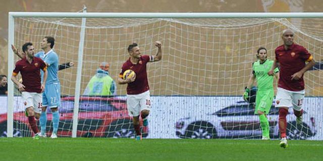 Review: Totti Pahlawan Roma di Derby della Capitale Review: Totti Pahlawan Roma di Derby della Capitale