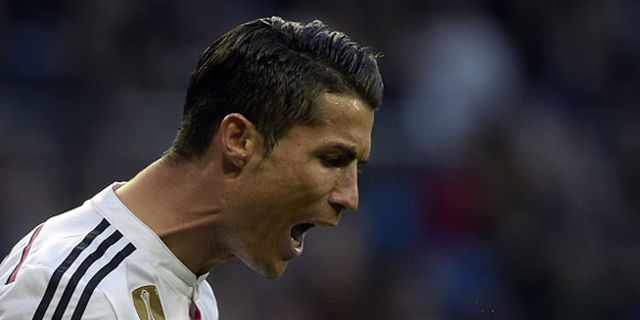 Tak Diumpan, Ronaldo Mengumpat pada Bale