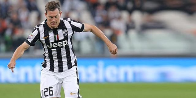 Lichtsteiner Perpanjang Kontrak di Juventus