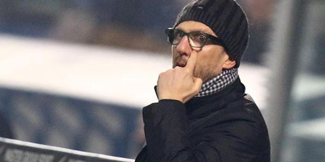Dikalahkan Milan, Di Francesco Kecam Wasit Dikalahkan Milan, Di Francesco Kecam Wasit