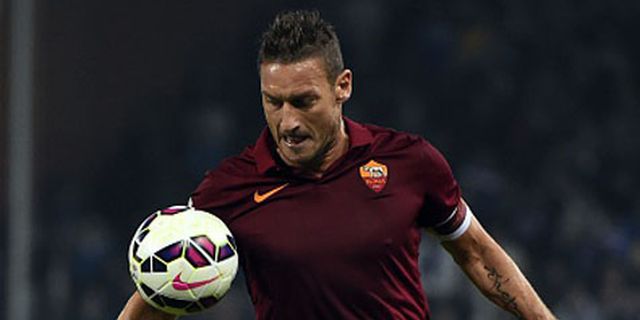 Garcia Tak Akan Utak-atik Posisi Totti