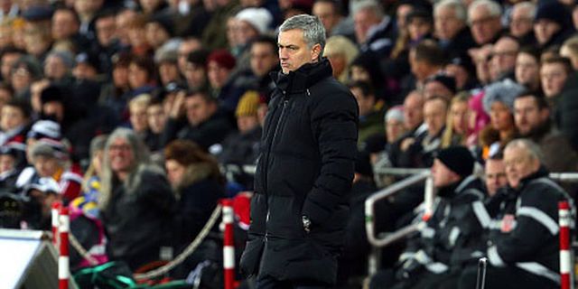 Mourinho Puas dengan Kemenangan Telak Chelsea