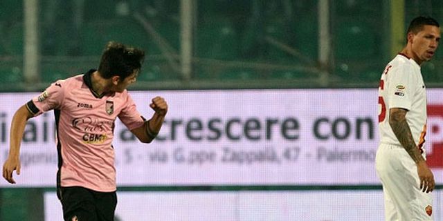 Review: Roma Tertahan di Rumah Dybala