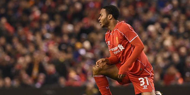 Sterling: Saya Masih Belajar jadi Penyerang Tengah Sterling: Saya Masih Belajar jadi Penyerang Tengah