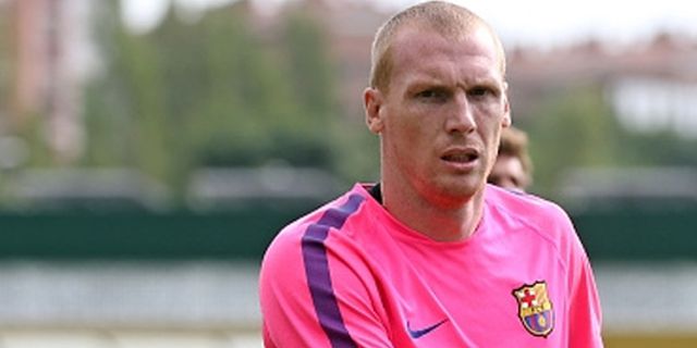 Kembali Berlatih, Barca Belum Putuskan Status Mathieu