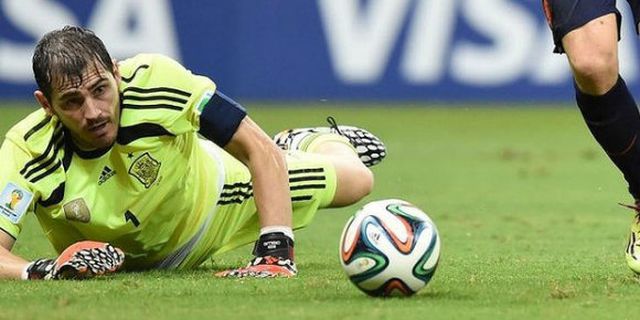 Casillas Tolak Nasehati Neymar