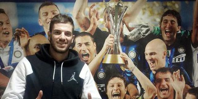 Newcastle Konfirmasi Kembalinya Santon ke Inter