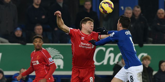 Review: Derby Terakhir Gerrard Berakhir Tanpa Gol